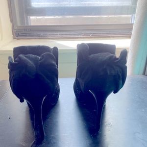 Carlos Santana Suede ankle boots